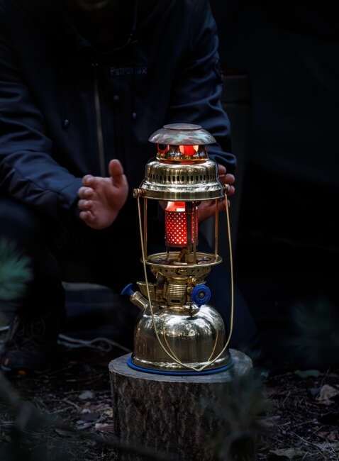 Lampa ciśnieniowa kuchenka turystyczna Petromax Petroleum Lamp HK500 - brass