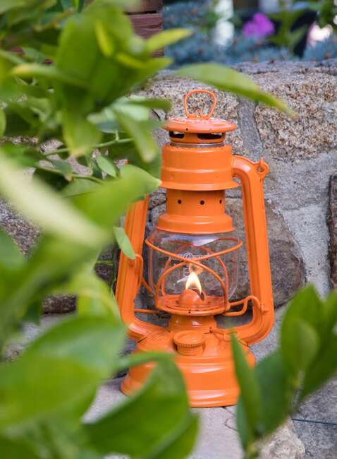 Lampa naftowa Feuerhand Hurricane Lantern 276 - pastel orange