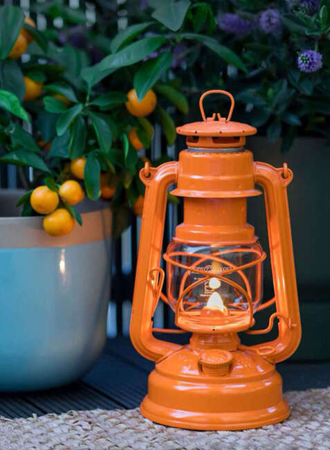 Lampa naftowa Feuerhand Hurricane Lantern 276 - pomarańczowa