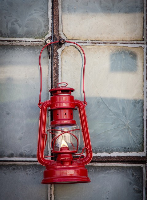 Lampa naftowa Feuerhand Hurricane Lantern 276 - ruby red