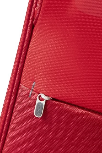 Mała walizka American Tourister Herolite - formula red