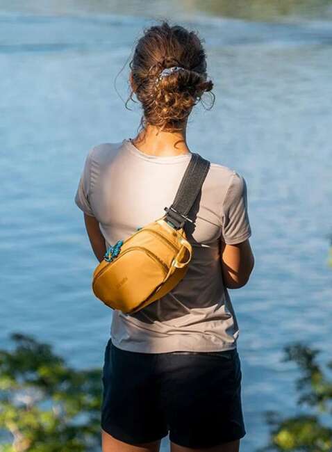 Nerka antykradzieżowa Pacsafe ECO Waist Pack - econyl canyon