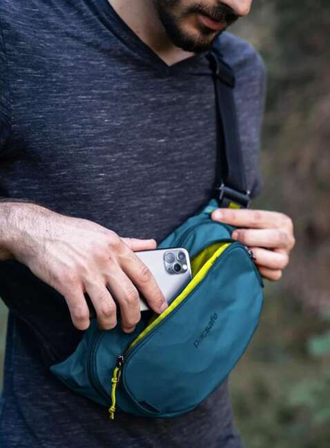 Nerka antykradzieżowa Pacsafe ECO Waist Pack - econyl tidal teal