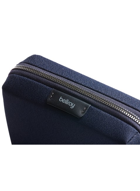 Organizer etui na elektronikę Bellroy Tech Kit Compact - navy