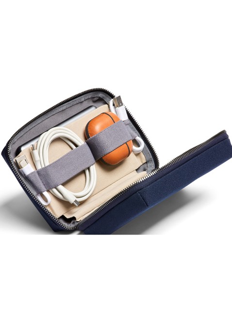 Organizer etui na elektronikę Bellroy Tech Kit Compact - navy