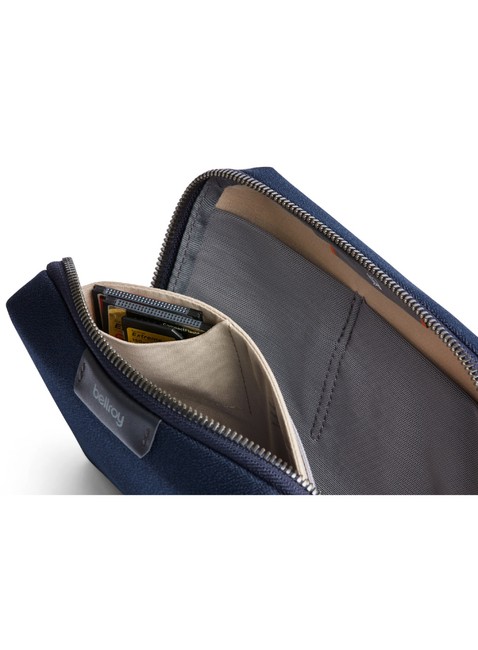 Organizer etui na elektronikę Bellroy Tech Kit Compact - navy