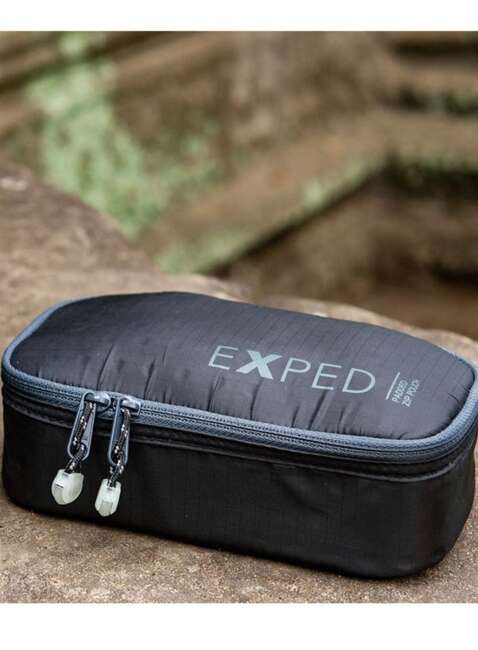 Organizer podróżny wyściełany Exped Padded Zip Pouch L - ruby red