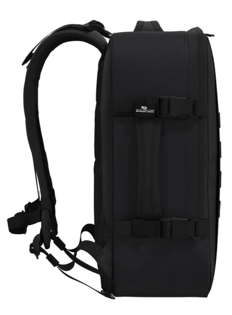 Plecak 2w1 podręczny miejski CabinZero Military 28 l - absolute black