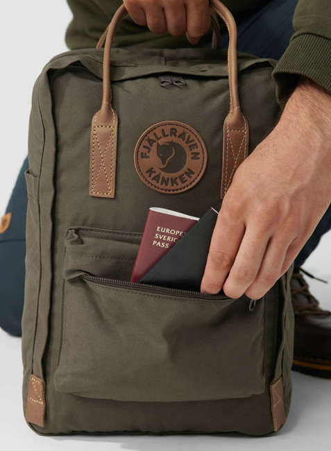 Plecak Fjallraven Kanken No. 2 Laptop 15 - dark olive