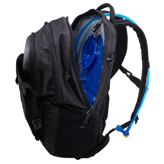 thule enroute blur 23l