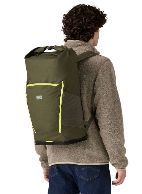 Plecak miejski Patagonia Fieldsmith Roll Top Pack 32 l - pine needle green