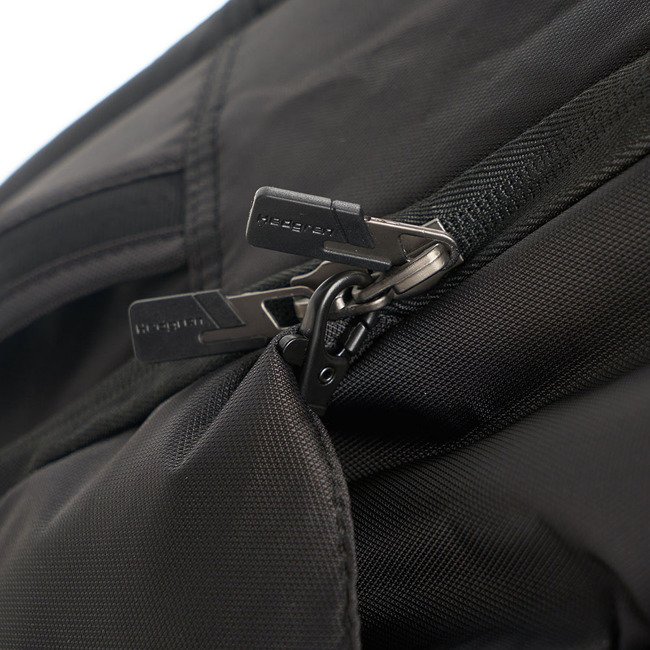 Plecak na laptopa Hedgren Loop Cabin Size Backpack Duffle Cabin Size Backpack Duffle- camo print
