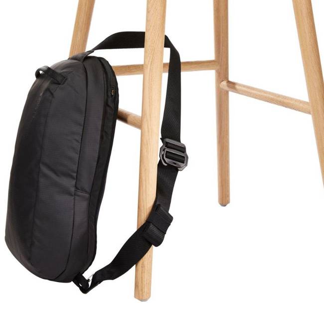 Plecak torba antykradzieżowa Thule Tact Sling 8 l - black