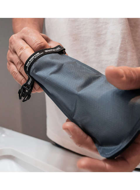 Podróżne etui na mydło w kostce Matador FlatPak™ Soap Bar - slate blue