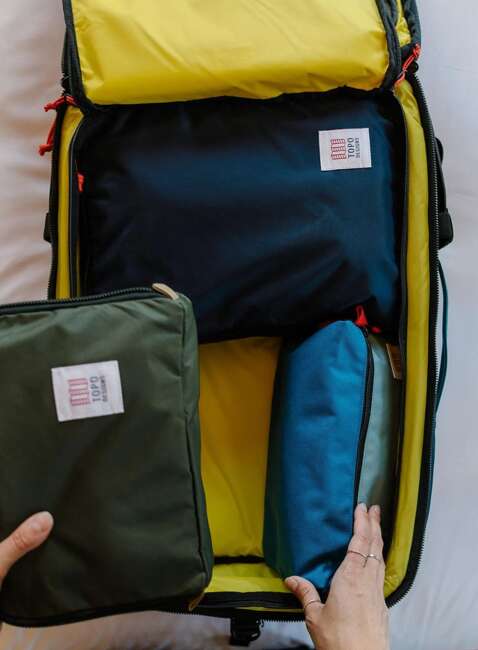 Pokrowiec na odzież Topo Designs Pack Bags 10 l - dark khaki