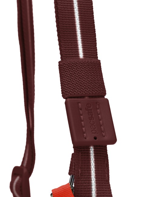 Saszetka antykradzieżowa na dokumenty Pacsafe Go Tech Crossbody - garnet red