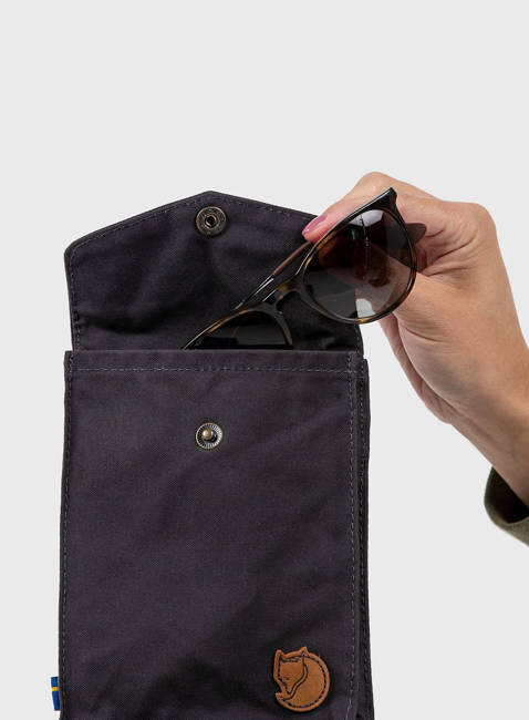 Saszetka na ramię Fjallraven Pocket - dark grey