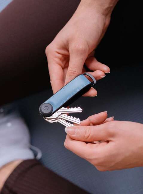 Skórzane etui organizer na klucze Orbitkey Hybrid Leather - lake blue