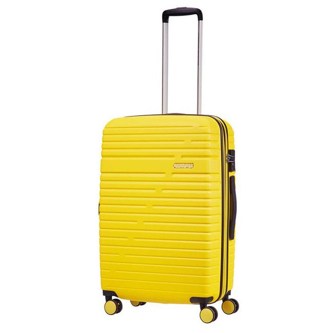 Średnia walizka American Tourister Aero Racer - lemon yellow