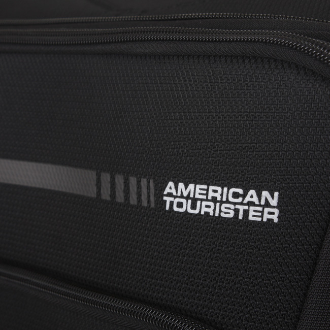 Summerfunk walizka średnia poszerzana American Tourister - black
