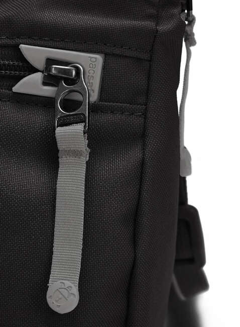 Torba antykradzieżowa z klapą Pacsafe GO Saddle Crossbody - jet black