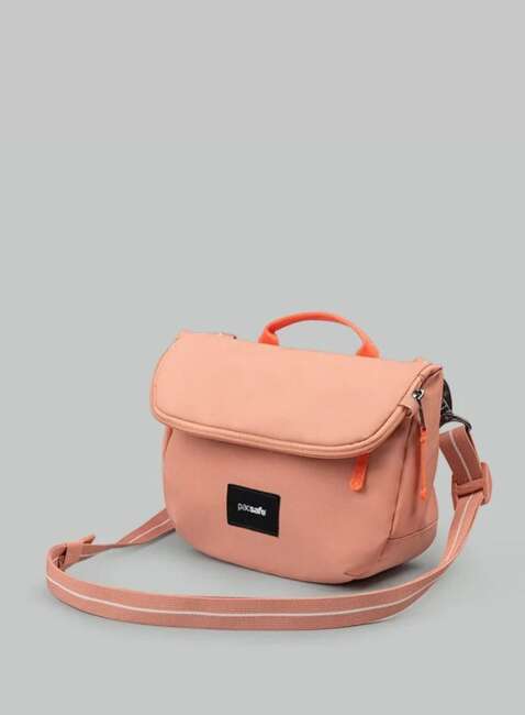 Torba antykradzieżowa z klapą Pacsafe GO Saddle Crossbody - rose