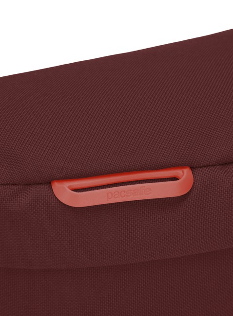 Torba nerka antykradzieżowa Pacsafe Go Anti-Theft Sling Pack - garnet red