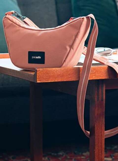 Torebka antykradzieżowa Pacsafe GO Lunar Crossbody - rose