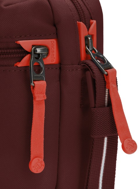 Torebka antykradzieżowa Pacsafe GO Mikro Crossbody - garnet red