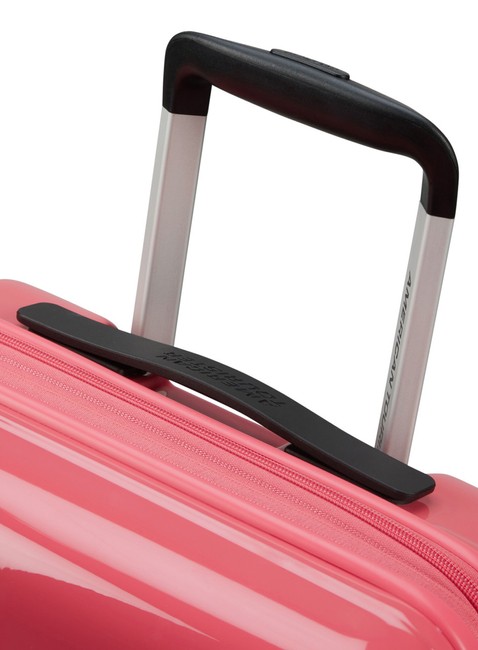 Walizka kabinowa American Tourister Flashline - coral pink