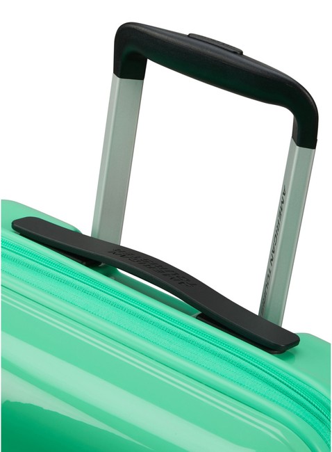 Walizka kabinowa American Tourister Flashline - light green