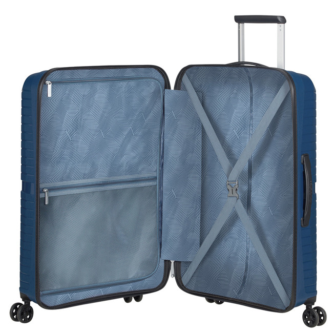 Walizka średnia American Tourister Airconic - midnight navy