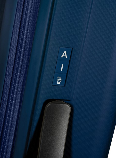 Walizka średnia American Tourister Rejoy - navy blue