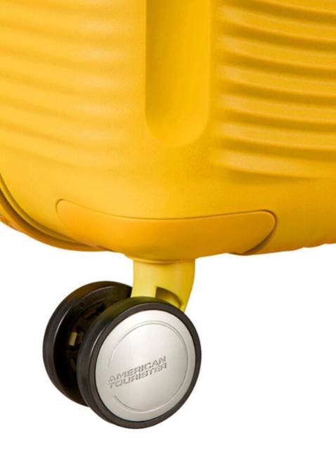 Walizka średnia American Tourister Soundbox EXP - golden yellow