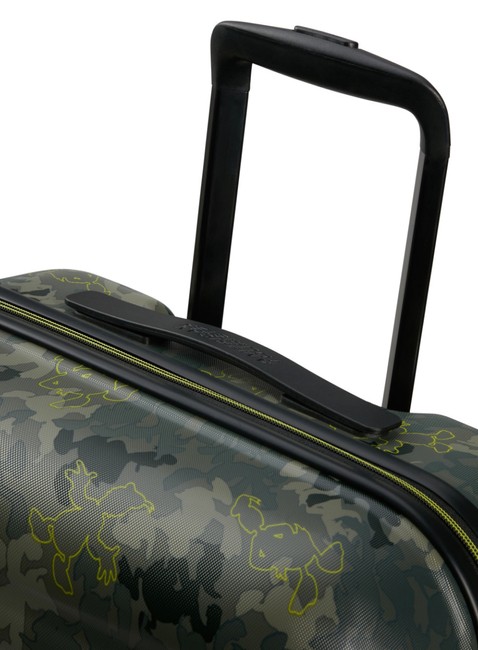 Walizka średnia American Tourister Wavebreaker Disney - Donald Duck camo