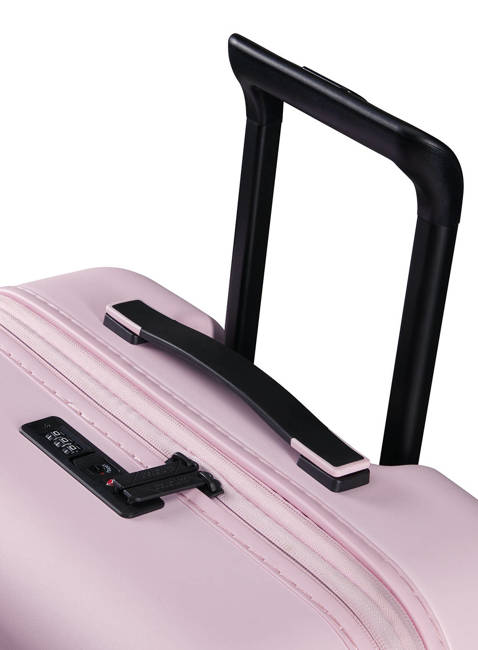 Walizka średnia poszerzana American Tourister Novastream - soft pink