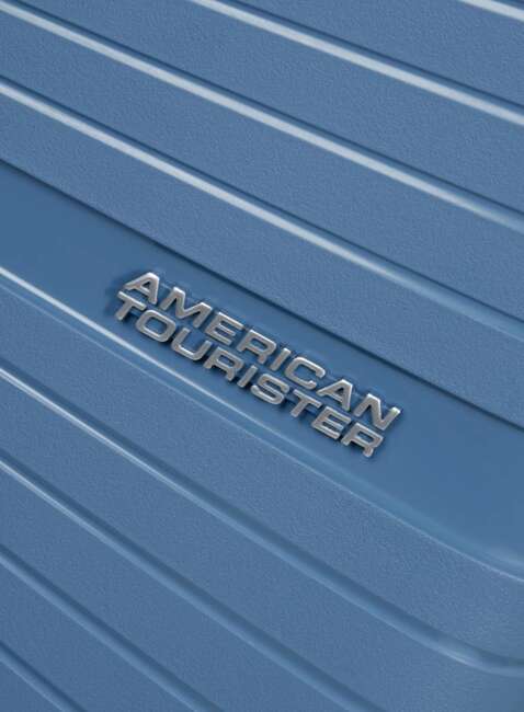 Walizka średnia twarda American Tourister Airconic - coronet blue