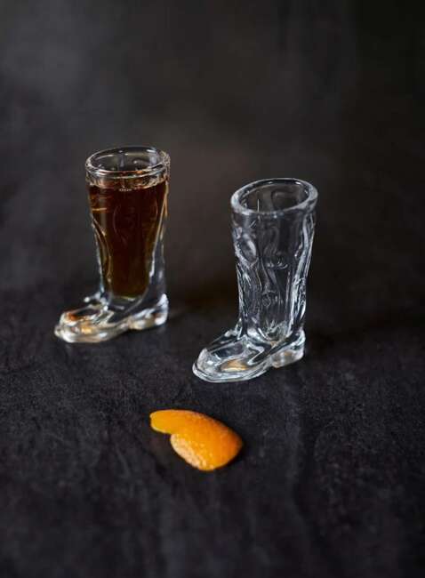 Zestaw 2 kieliszków Gentlemen's Hardware Cowboy Boot Shot Glasses