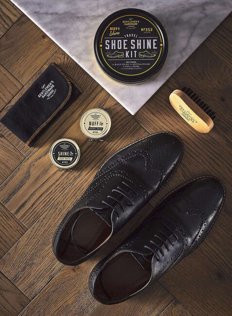 Zestaw do czyszczenia butów Gentlemen's Hardware Shoe Shine Kit