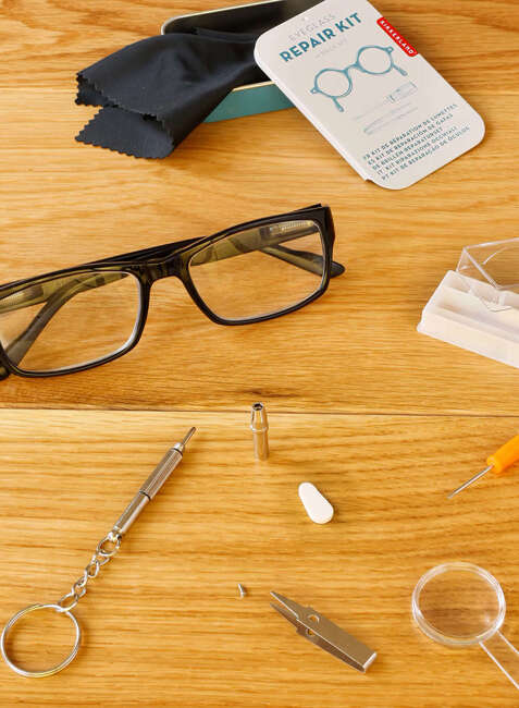 Zestaw do naprawy okularów Kikkerland Eyeglass Repair Kit