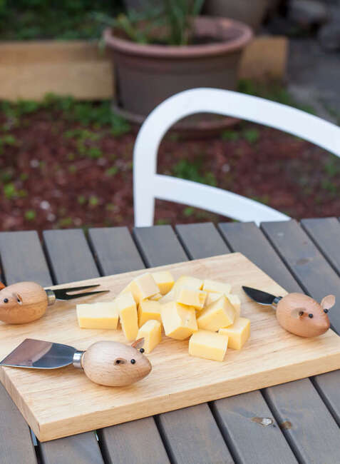 Zestaw do sera deska + 3 noże Myszki Kikkerland Mouse Cheese Board Set